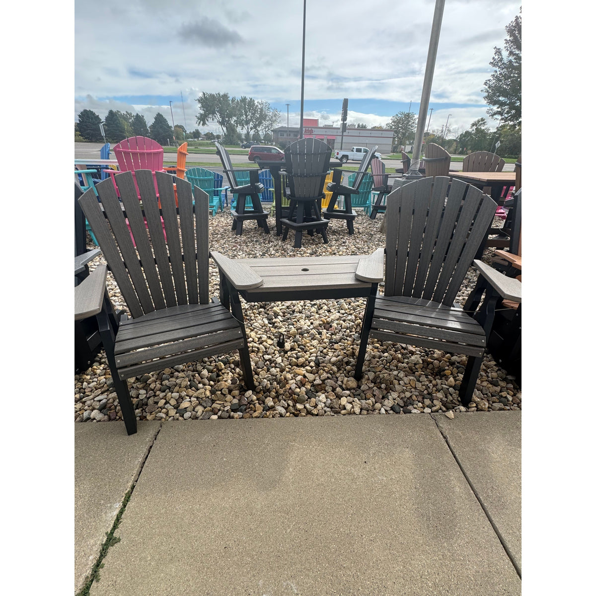 Creekside Classic Tete-A-Tete in Black and Coastal Gray