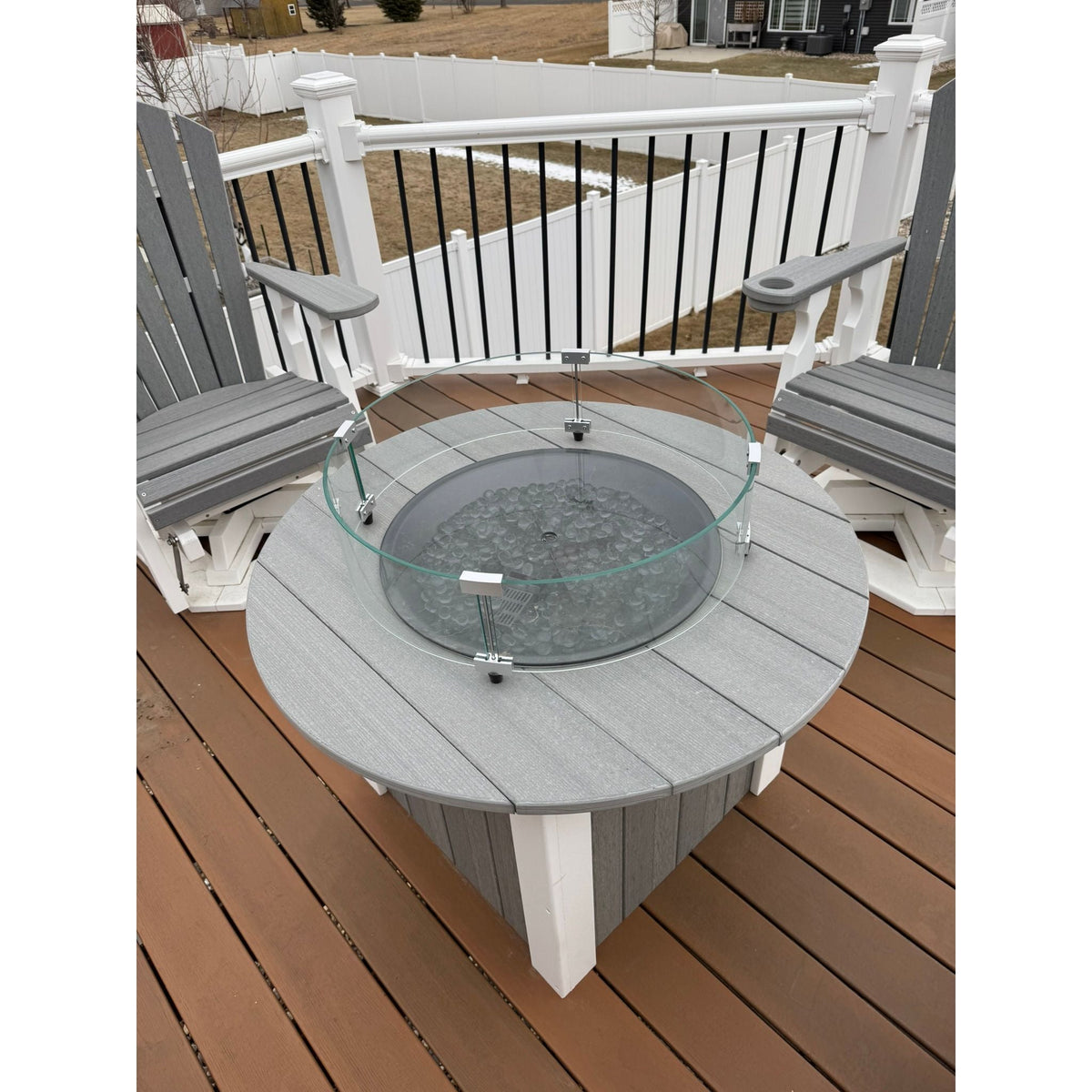 34" Round Fire Pit in White & Driftwood Gray