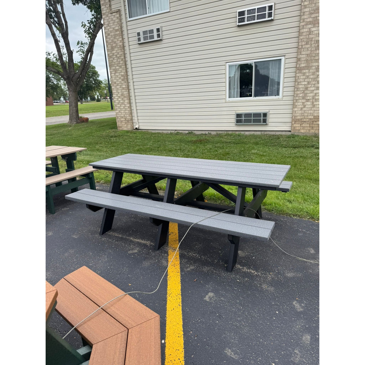 Creekside 7' Picnic Table in Black and Dark Gray