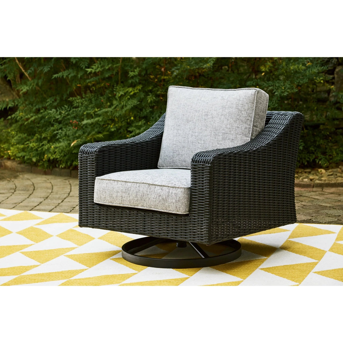 Ashley Beachcroft Swivel Chair in Black/Grey